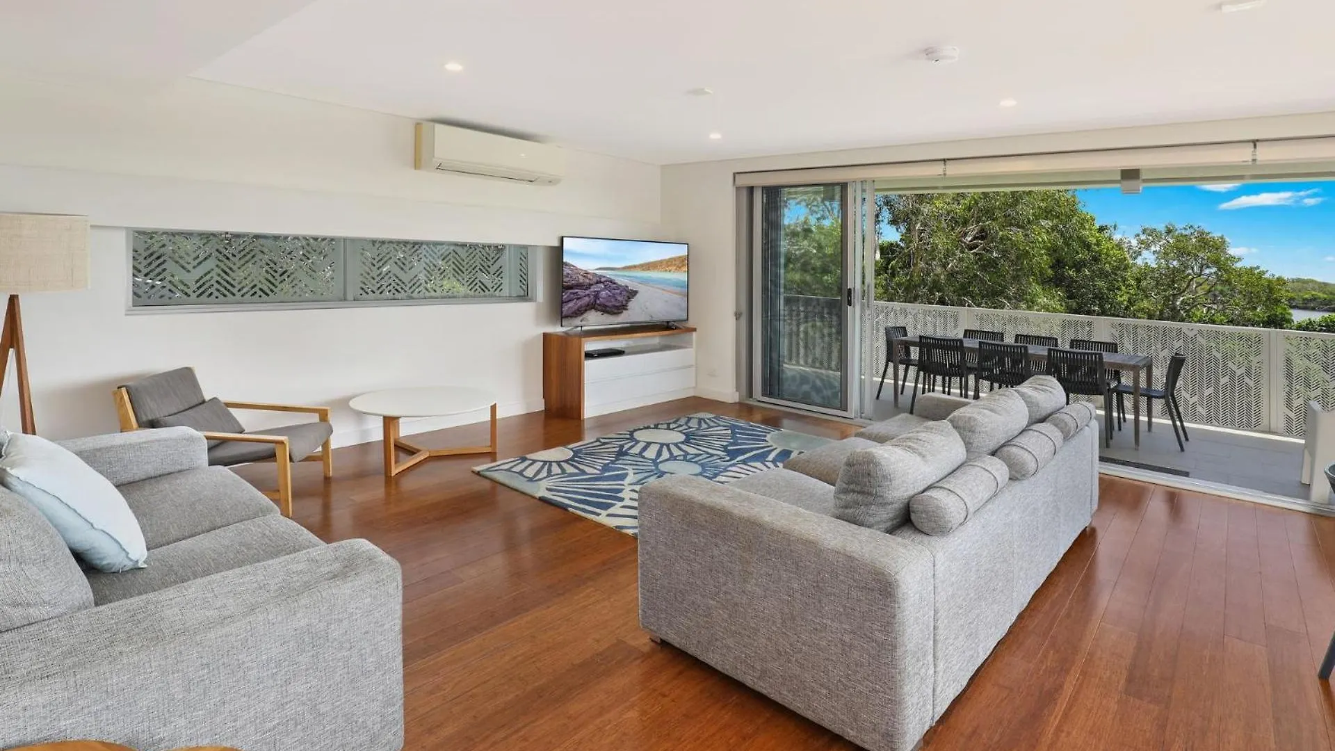 Hume Parade 19, Unit 2, Currimundi Kawana Waters
